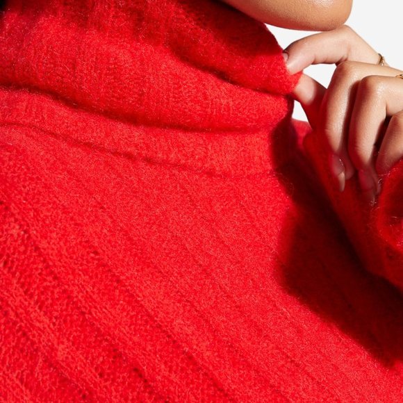 COZY TURTLENECK SWEATER RED. Winter & Fall. - Picture 4 of 6